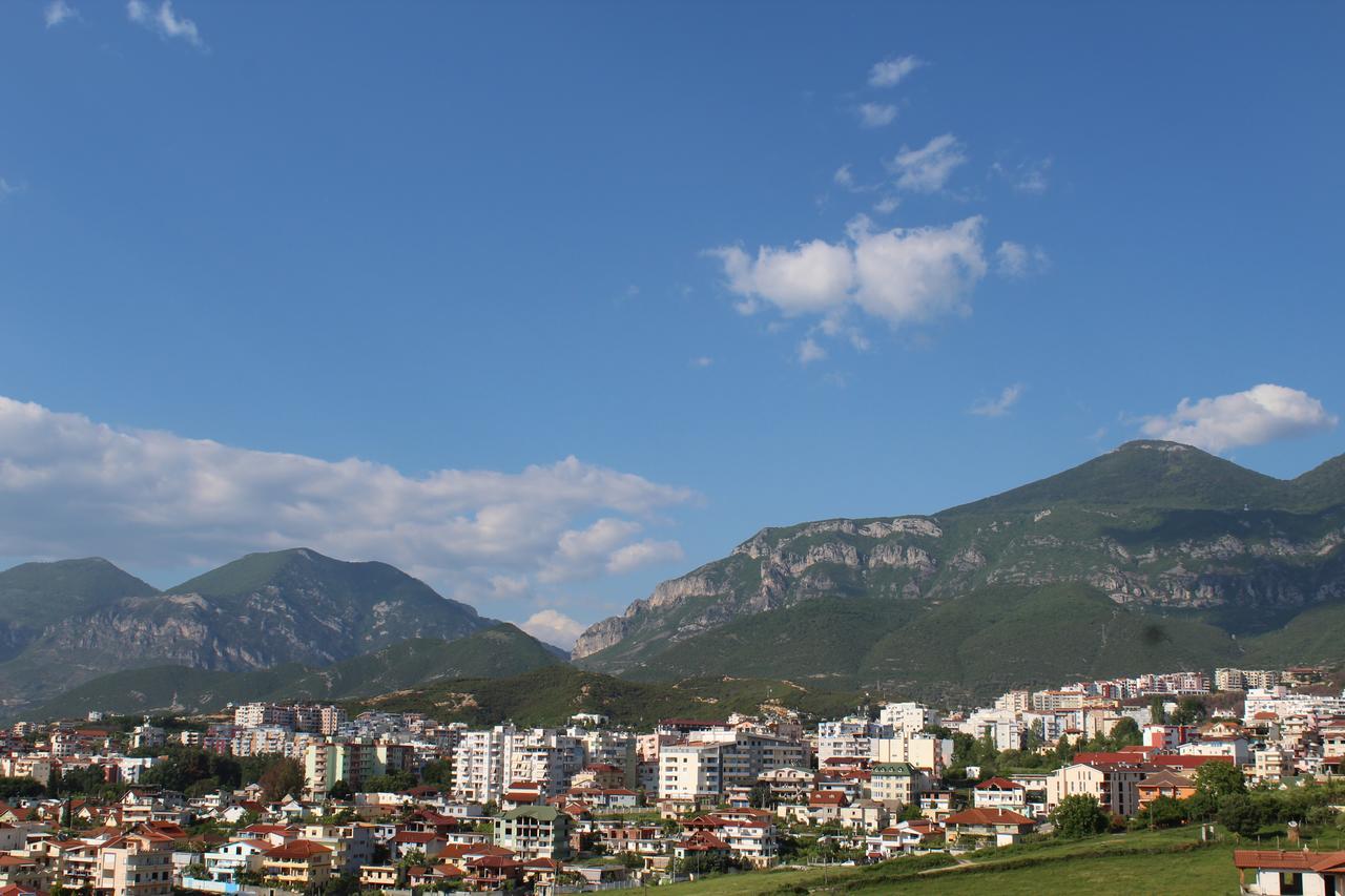 Hotel Alen 2 Tirana Buitenkant foto